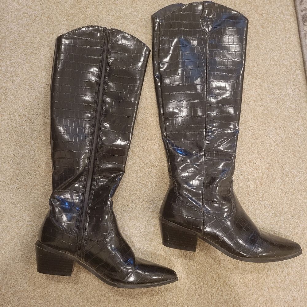 Croc boots